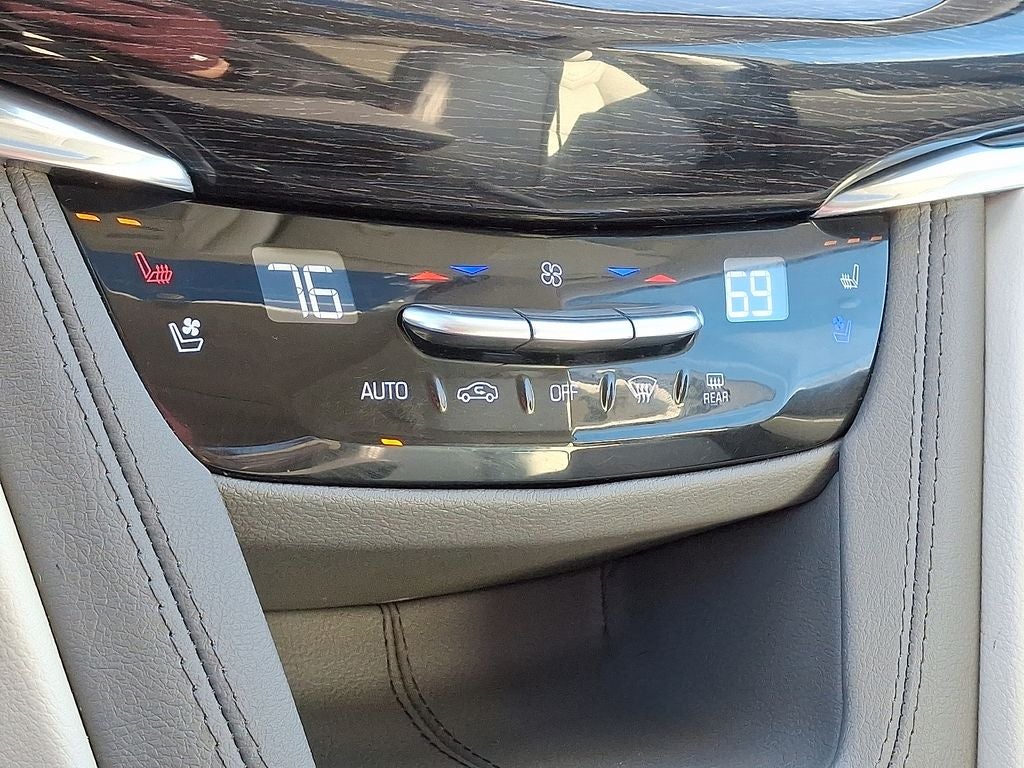 2021 Cadillac XT6 Premium Luxury