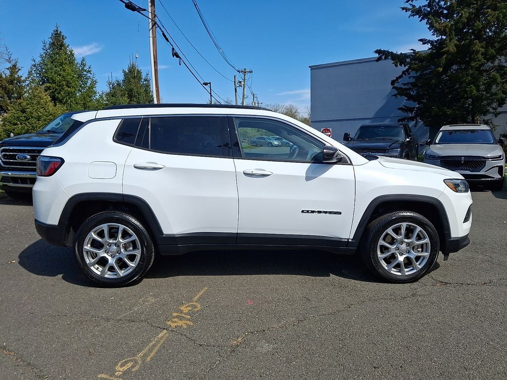 2023 Jeep Compass Latitude Lux