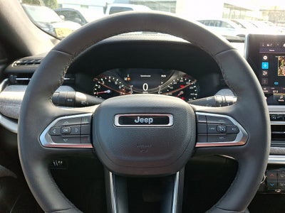 2023 Jeep Compass Latitude Lux