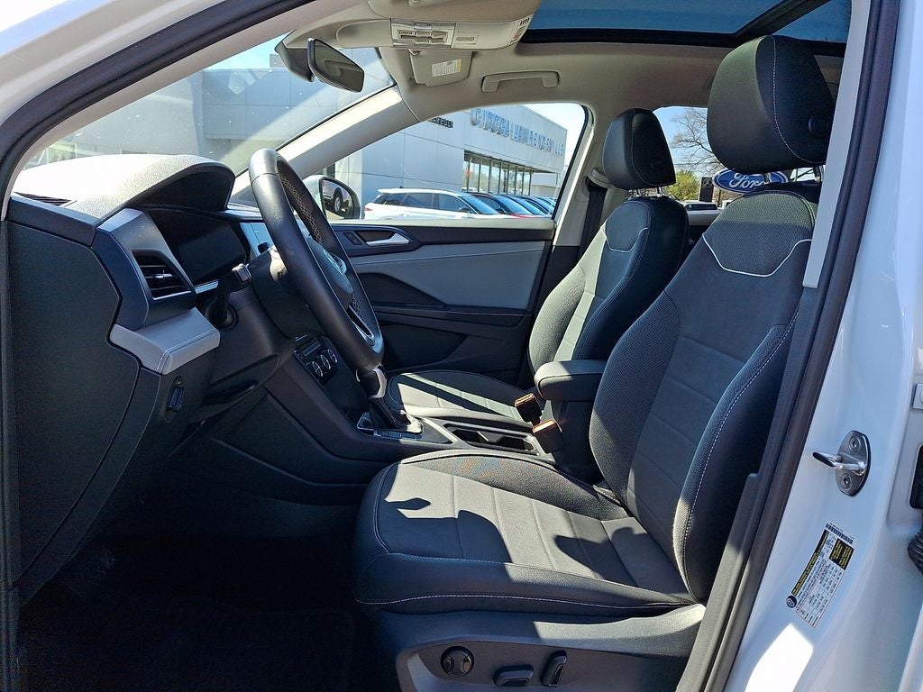 2024 Volkswagen Taos 1.5T SE