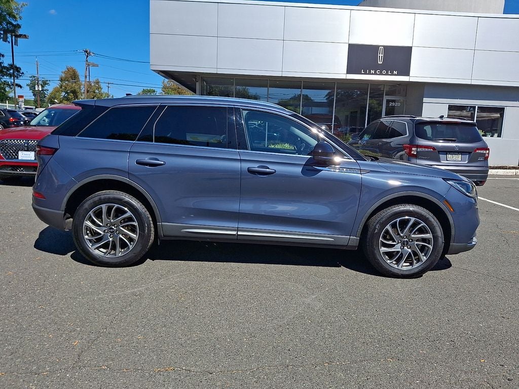 2022 Lincoln Corsair Standard
