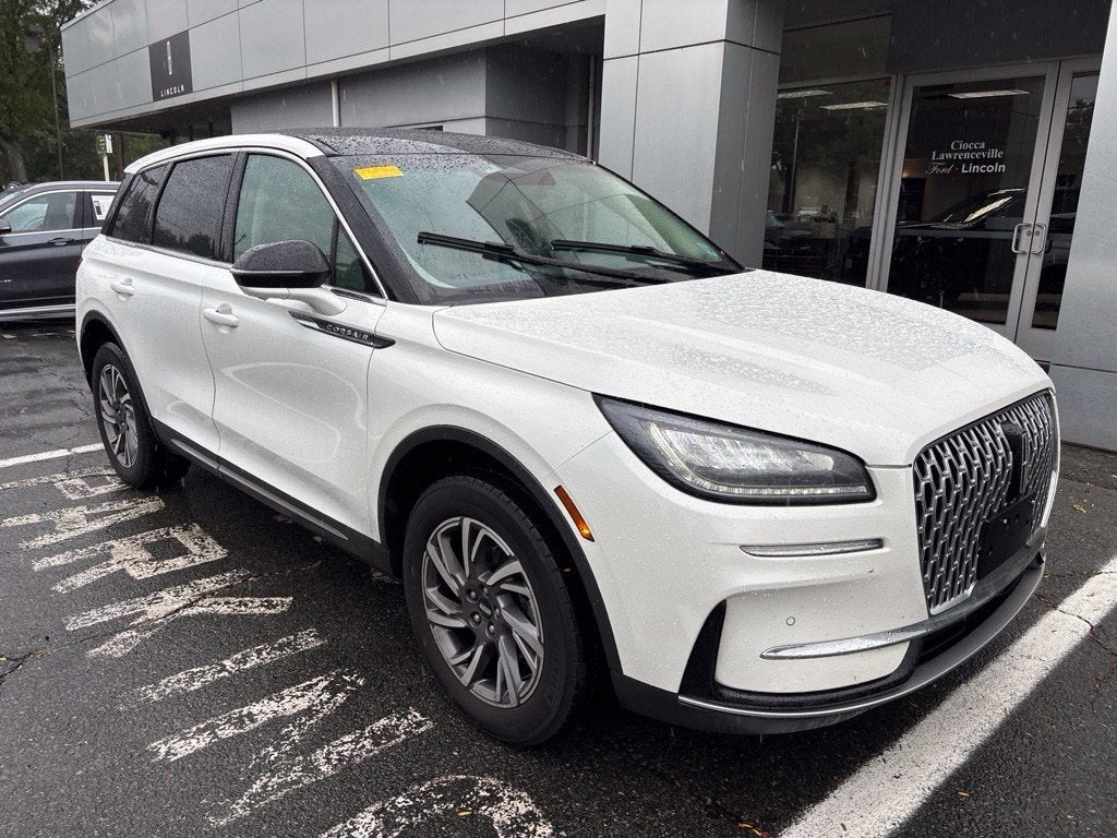 2023 Lincoln Corsair Standard