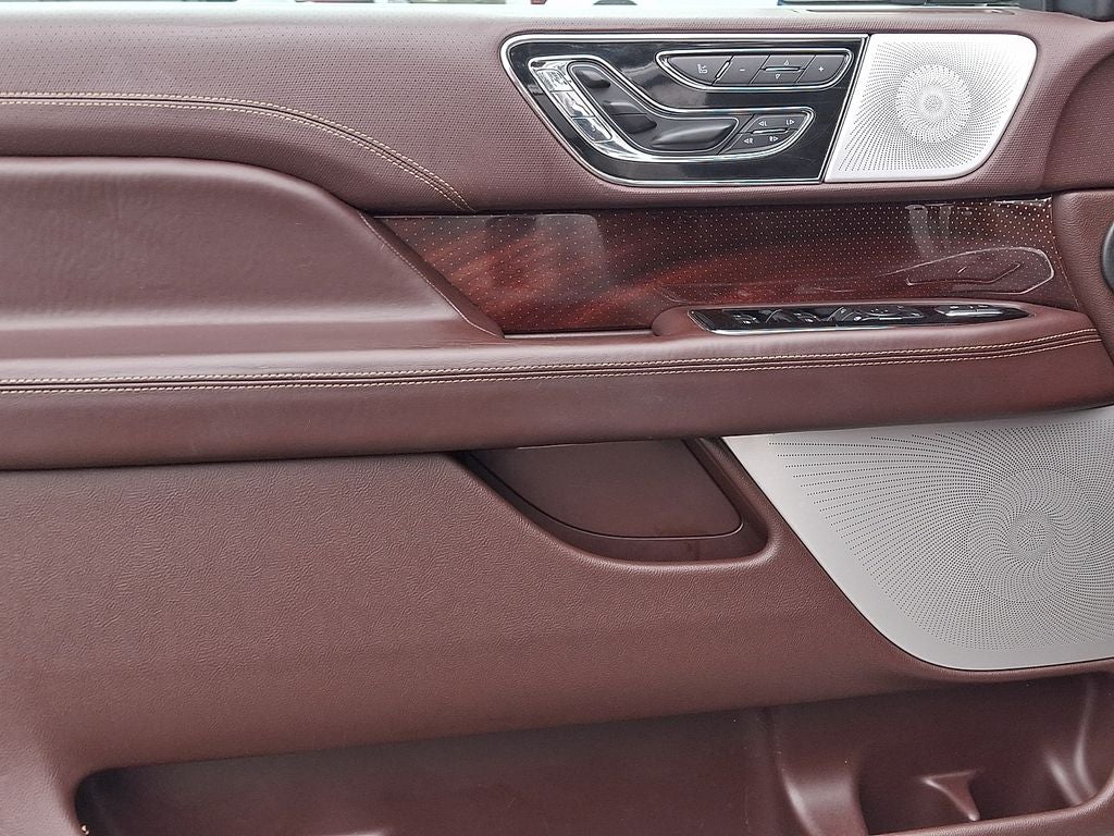 2019 Lincoln Navigator L Black Label