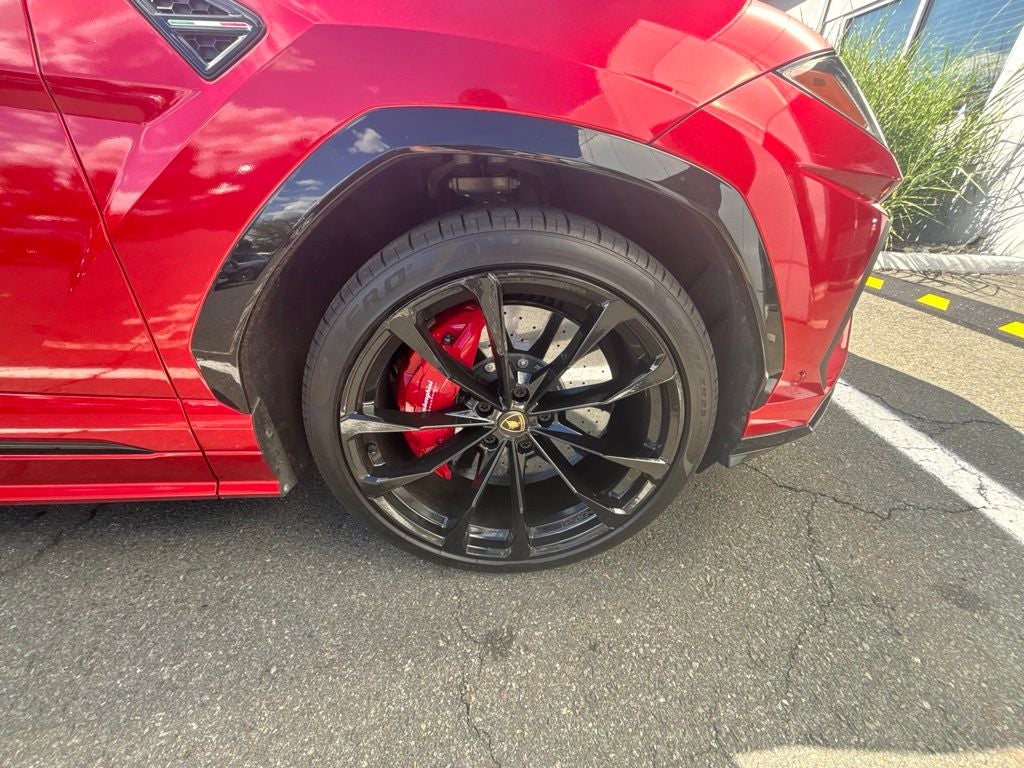 2021 Lamborghini Urus Base