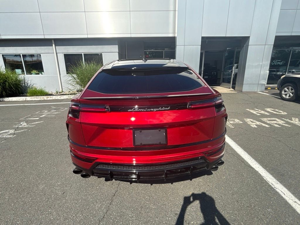 2021 Lamborghini Urus Base