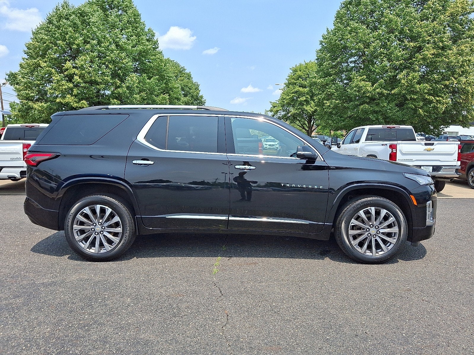 2023 Chevrolet Traverse Premier