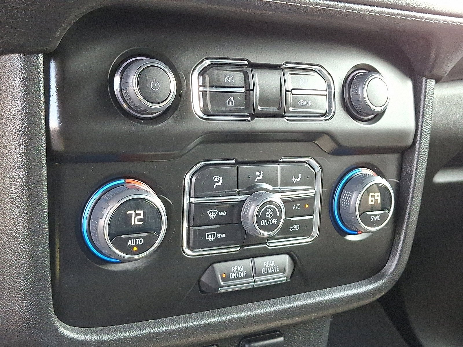 2023 Chevrolet Tahoe LS