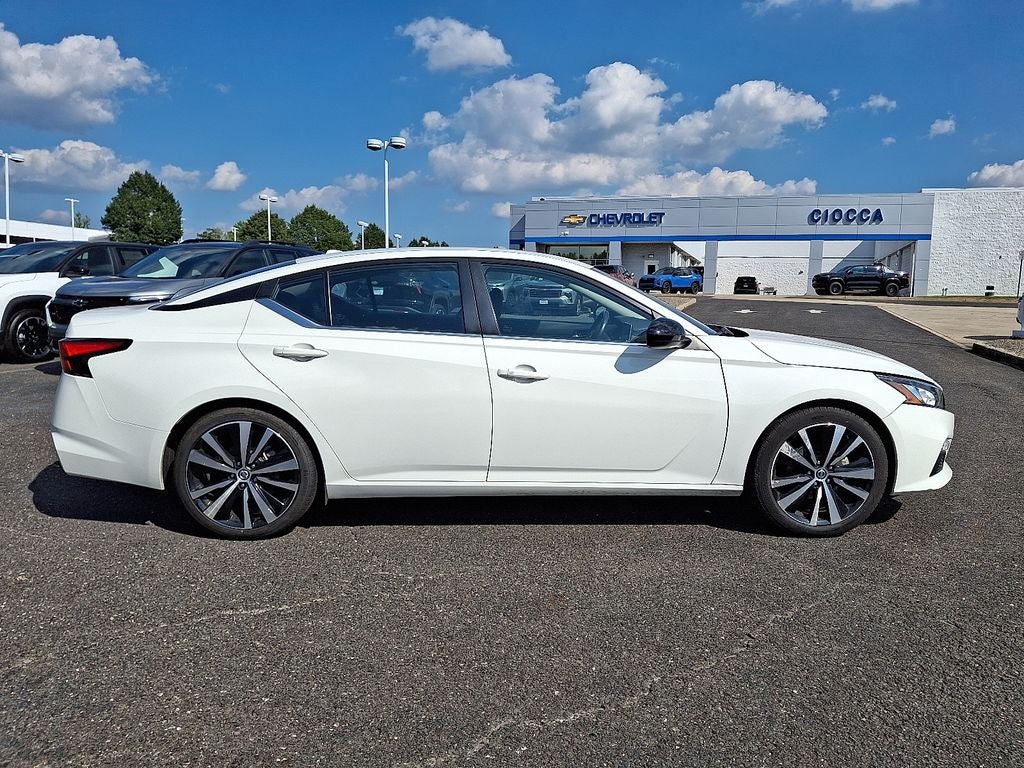 2022 Nissan Altima 2.5 SR