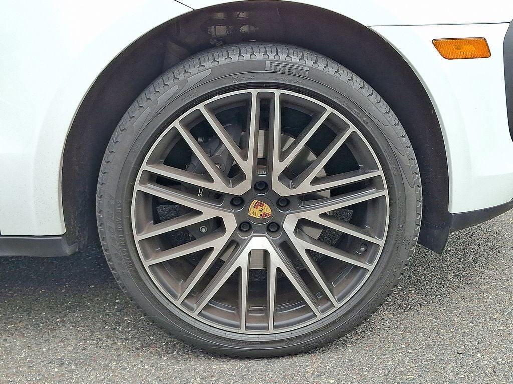 2022 Porsche Macan AWD