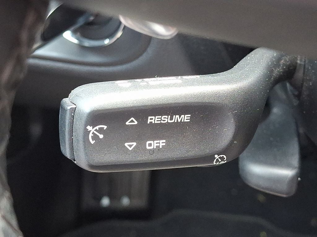 2022 Porsche Macan AWD