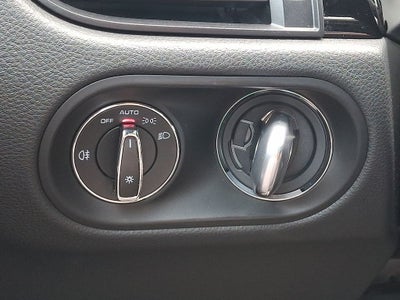 2022 Porsche Macan AWD