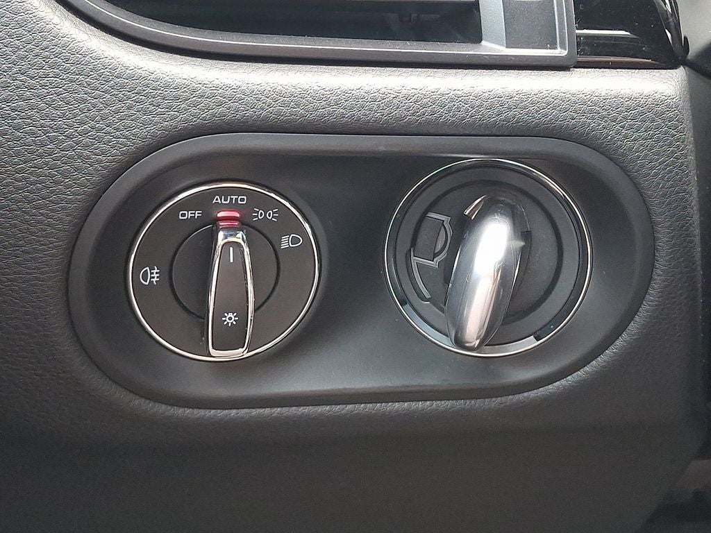 2022 Porsche Macan AWD