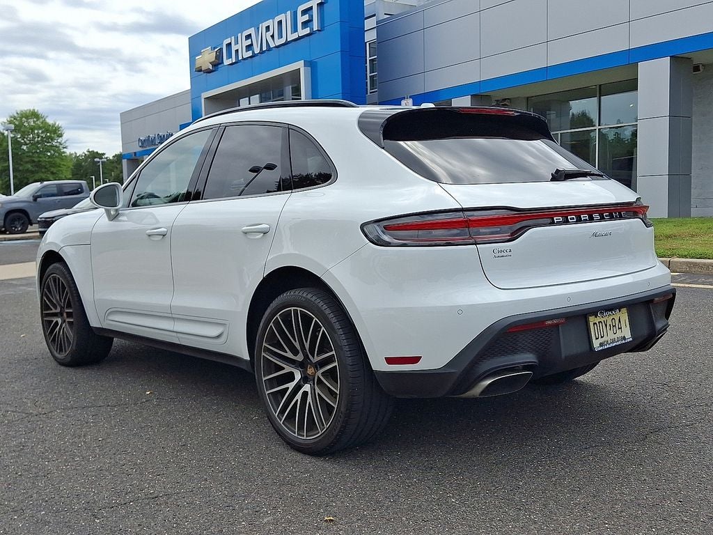 2022 Porsche Macan AWD