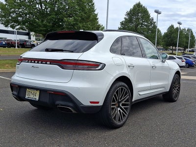 2022 Porsche Macan AWD