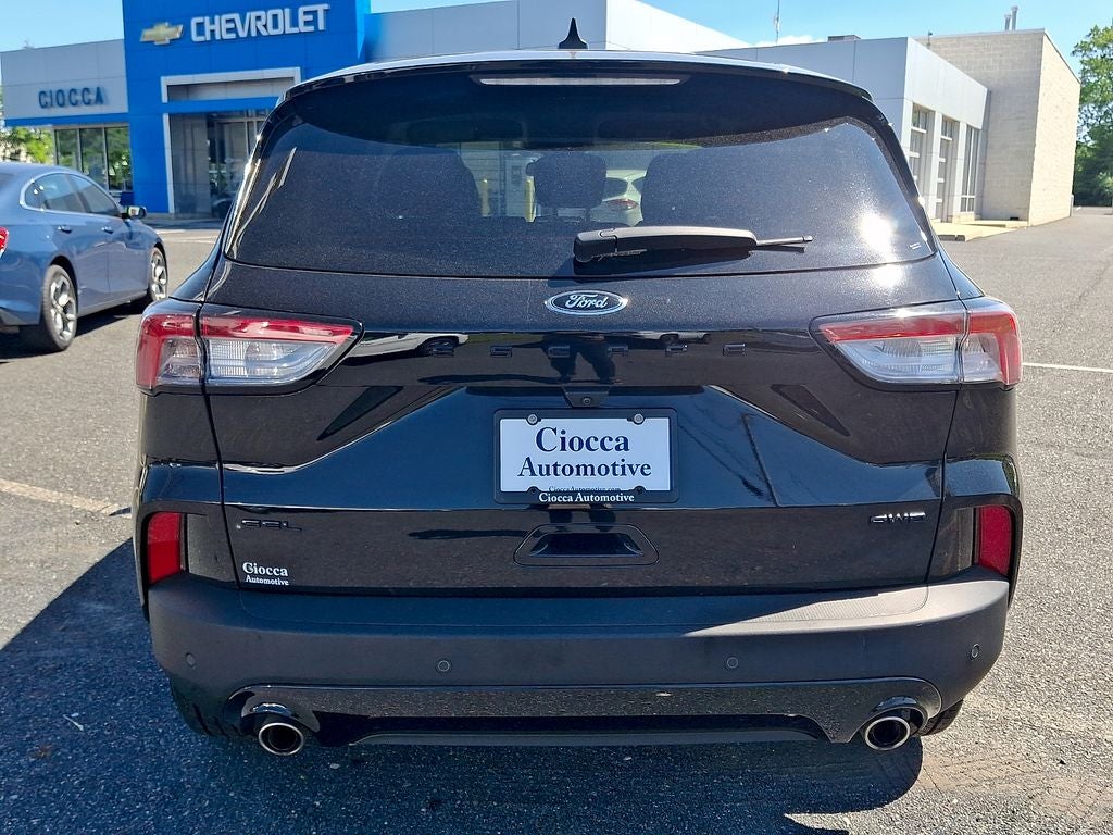 2022 Ford Escape SEL