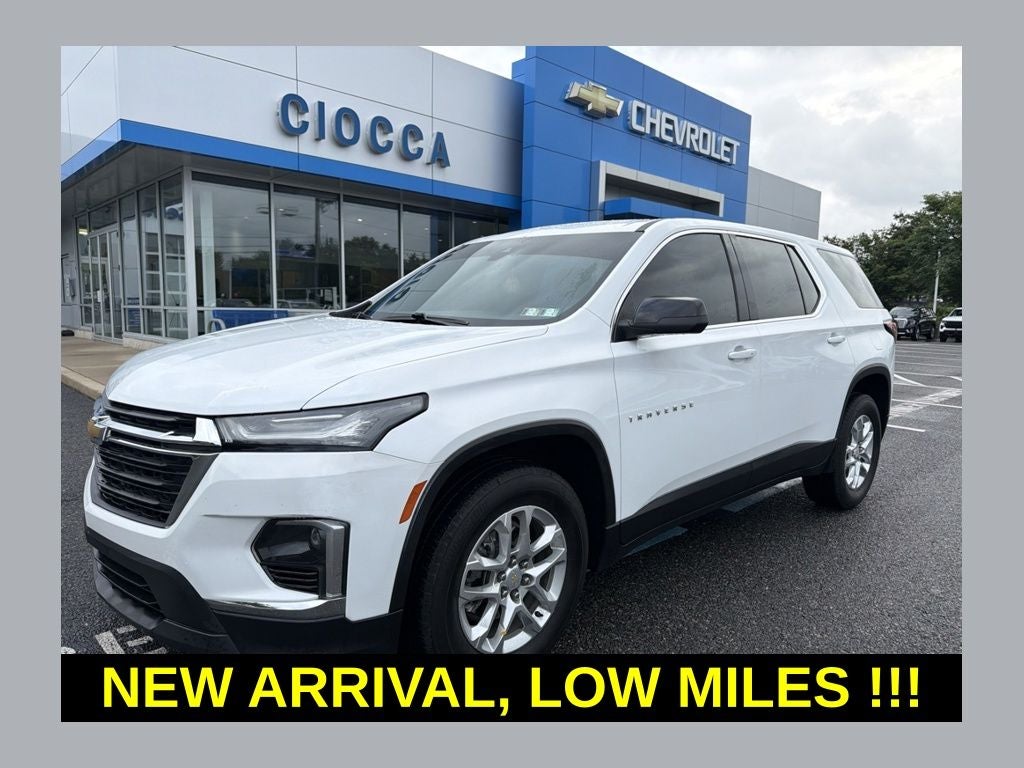 2023 Chevrolet Traverse LS