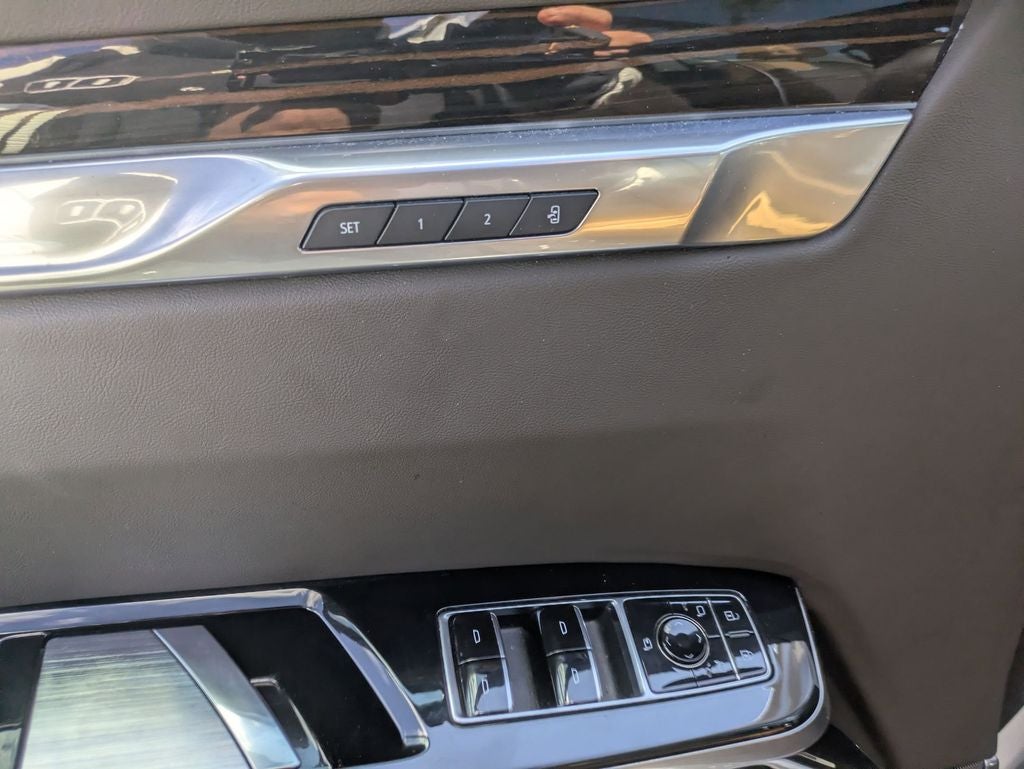 2025 Cadillac Escalade ESV Premium
