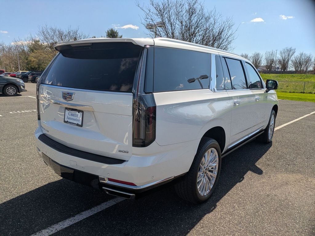 2025 Cadillac Escalade ESV Premium