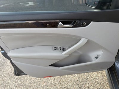 2014 Volkswagen Passat TDI SEL Premium