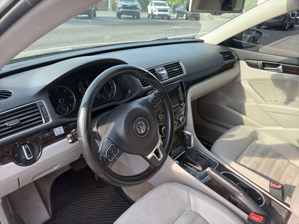2014 Volkswagen Passat TDI SEL Premium