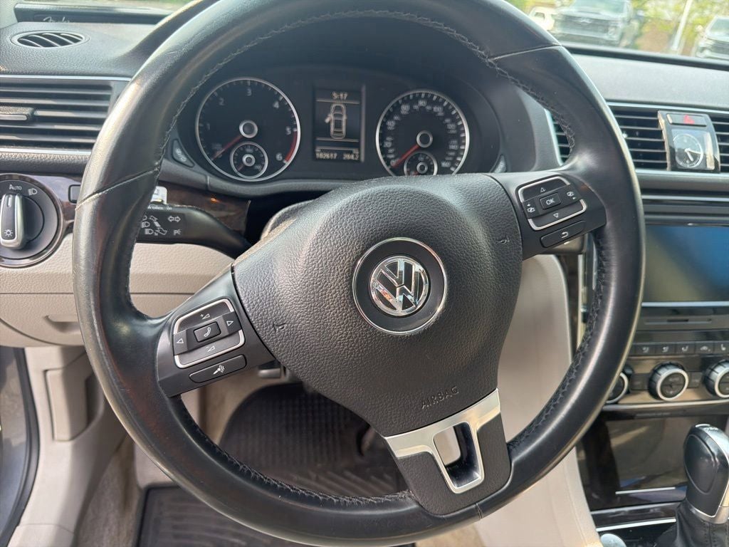 2014 Volkswagen Passat TDI SEL Premium