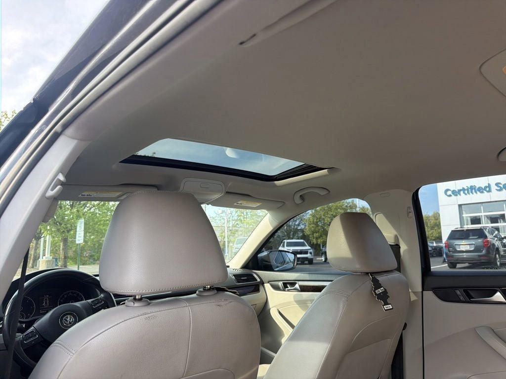 2014 Volkswagen Passat TDI SEL Premium