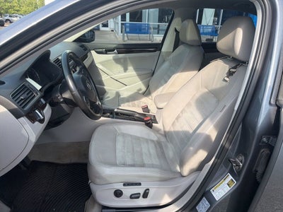 2014 Volkswagen Passat TDI SEL Premium