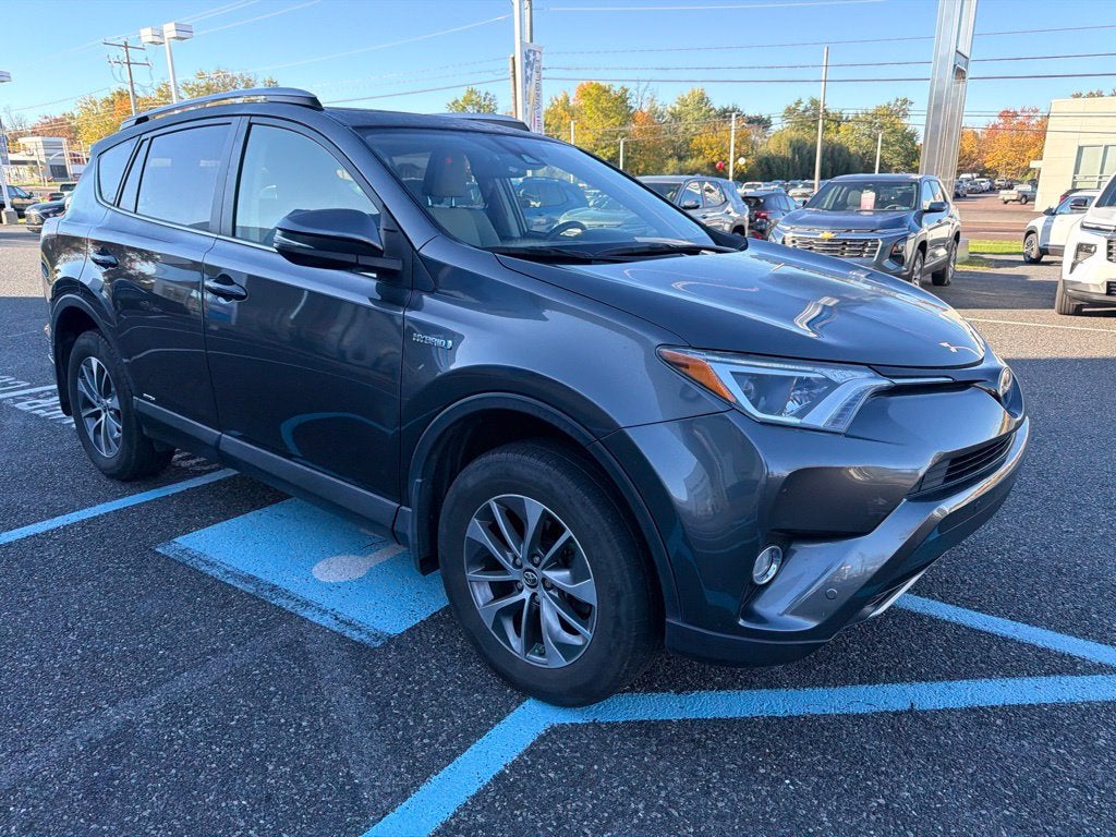 2018 Toyota RAV4 Hybrid XLE