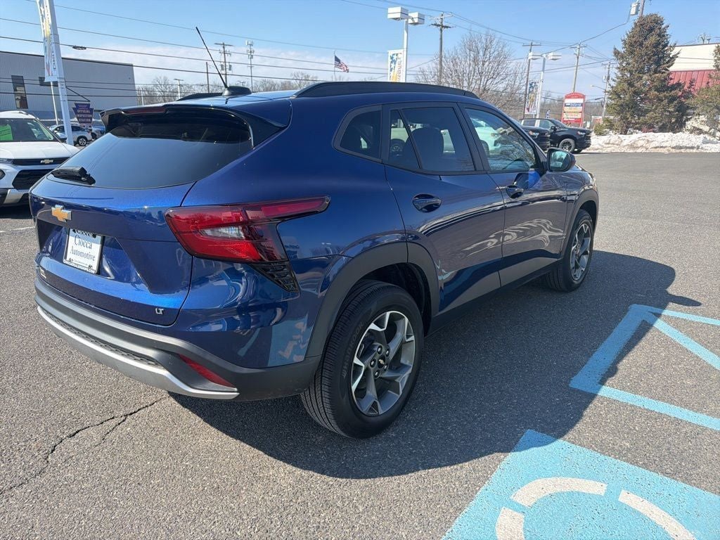 2024 Chevrolet Trax LT