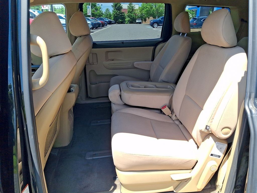 2016 Kia Sedona LX