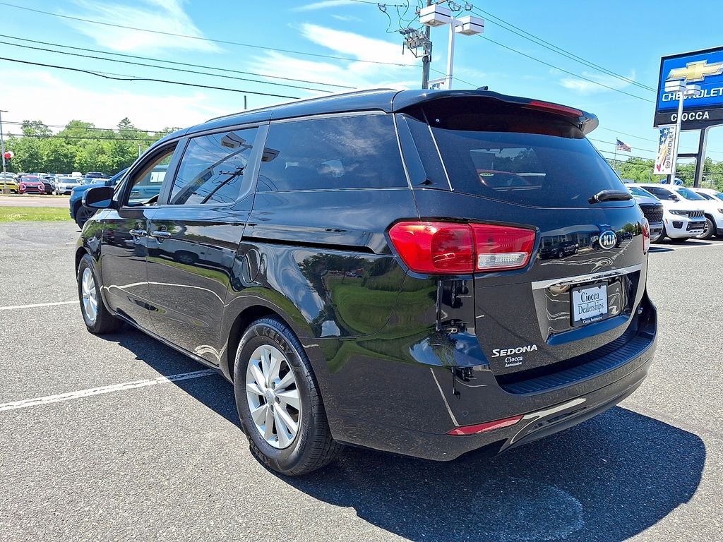 2016 Kia Sedona LX