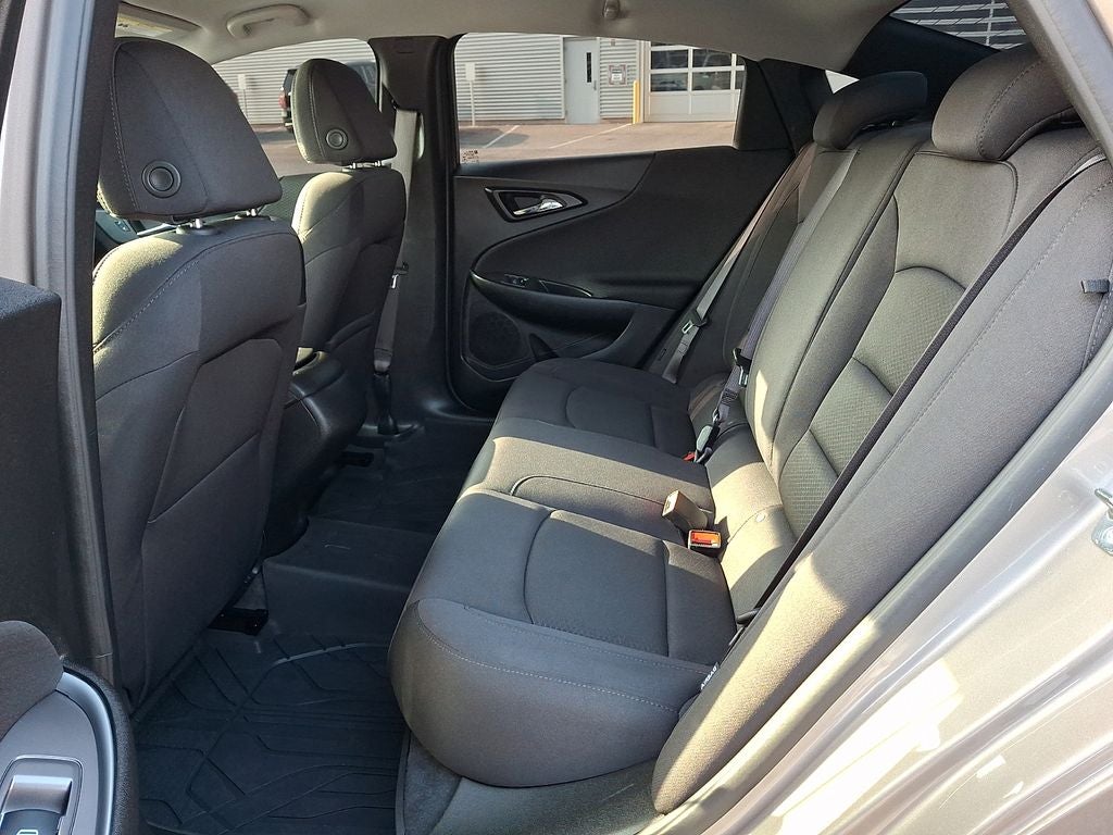 2025 Chevrolet Malibu LS 1LS