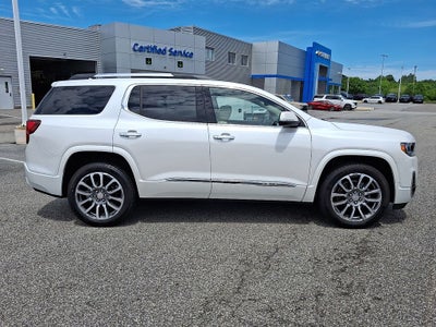 2023 GMC Acadia Denali