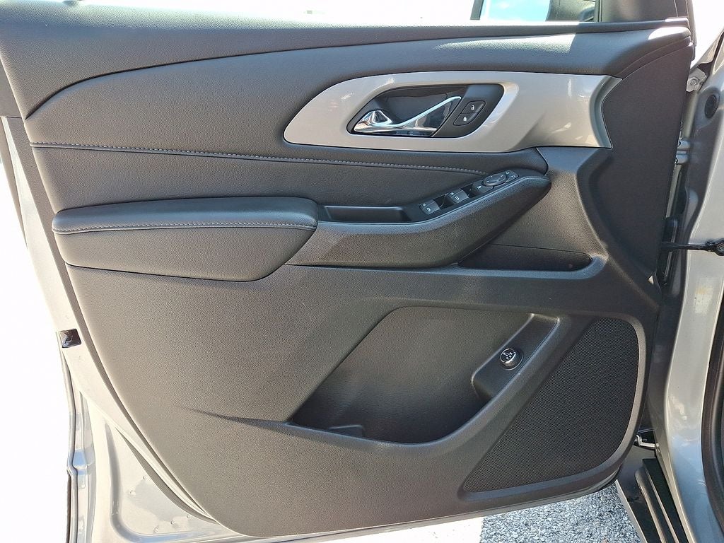 2024 Chevrolet Traverse Limited LT Cloth