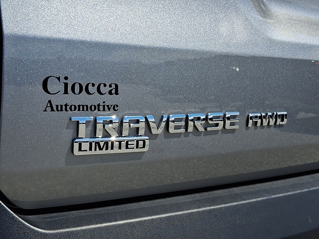2024 Chevrolet Traverse Limited LT Cloth