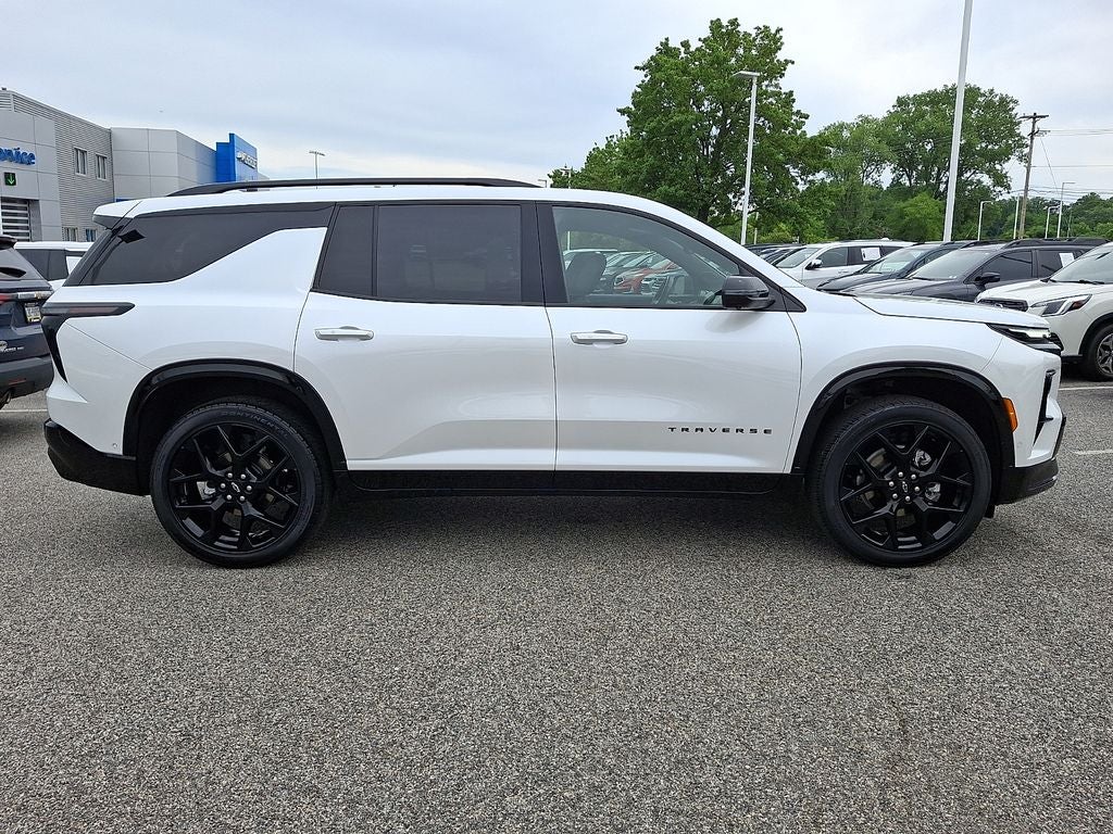 2025 Chevrolet Traverse RS