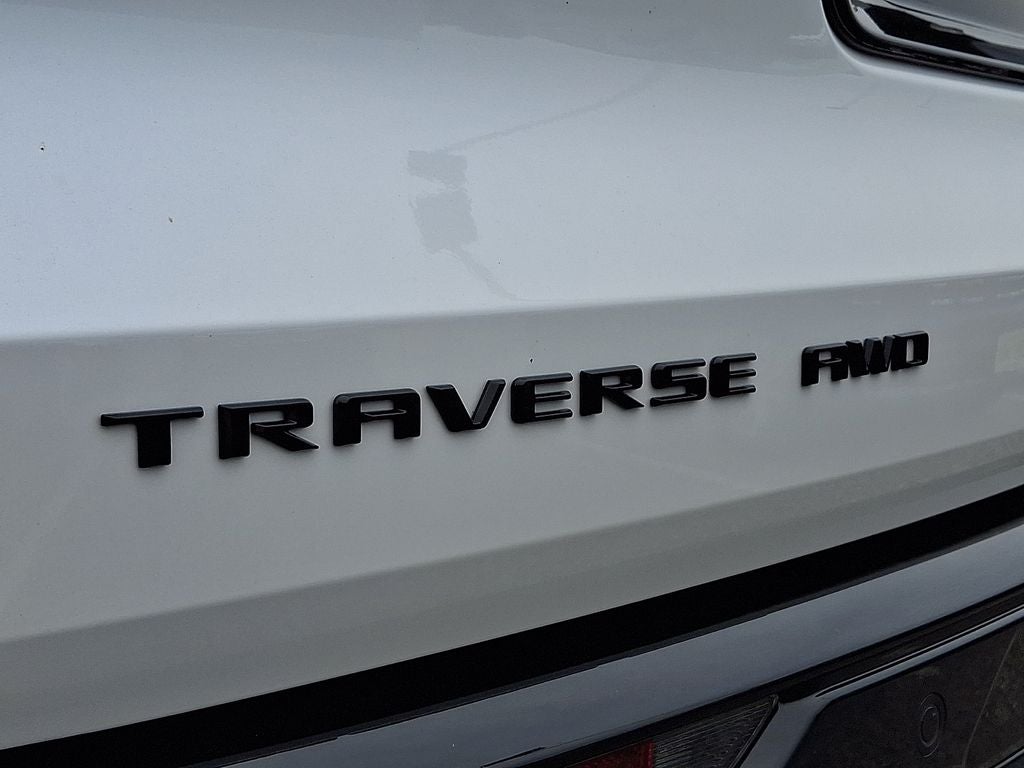2025 Chevrolet Traverse RS