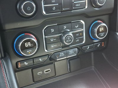 2023 Chevrolet Suburban RST