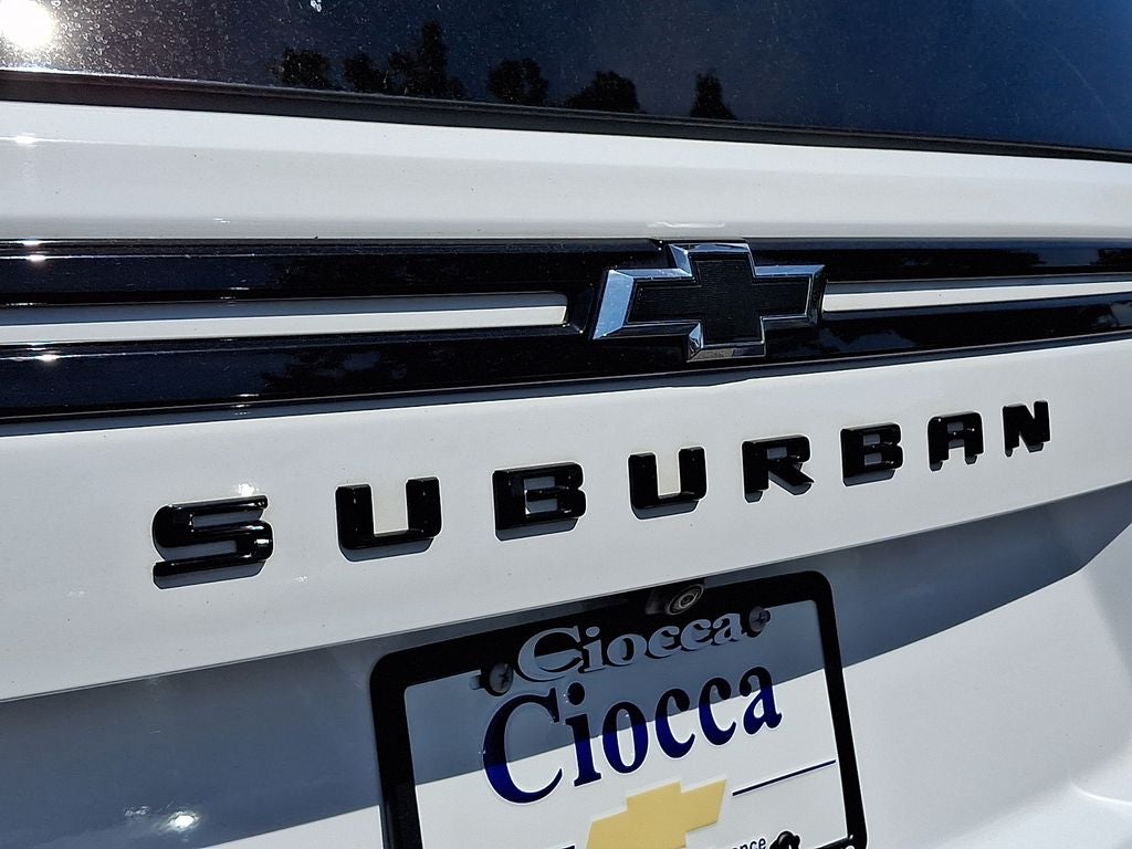 2023 Chevrolet Suburban RST