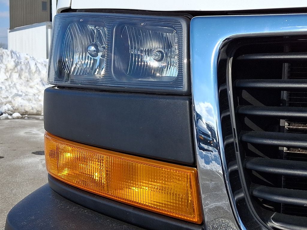 2024 GMC Savana 2500 Work Van