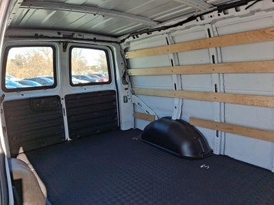 2024 GMC Savana 2500 Work Van