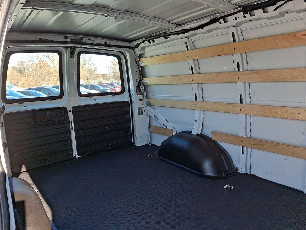 2024 GMC Savana 2500 Work Van