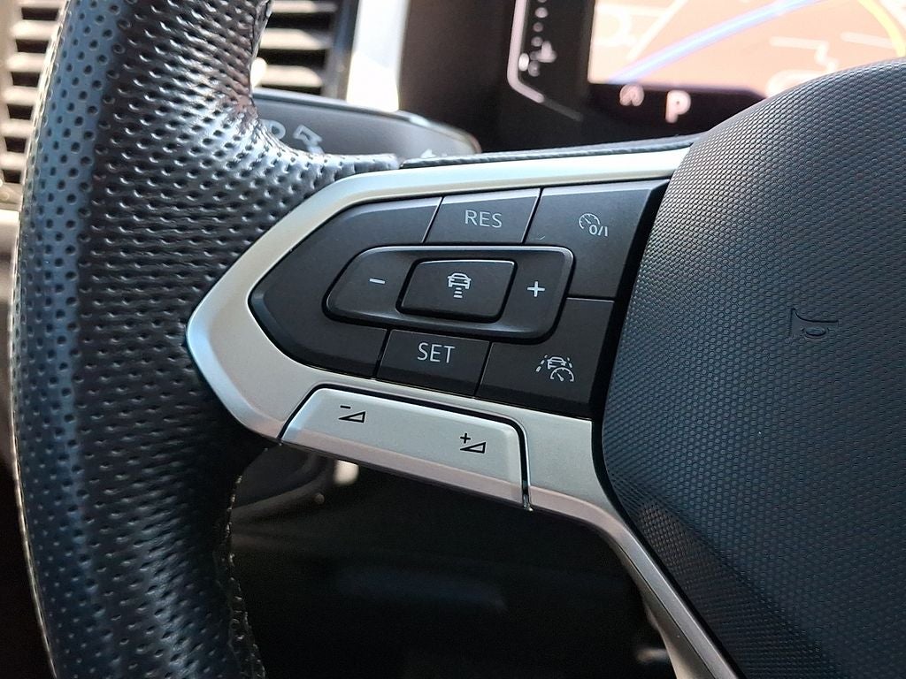 2023 Volkswagen Atlas 3.6L V6 SEL Premium R-Line