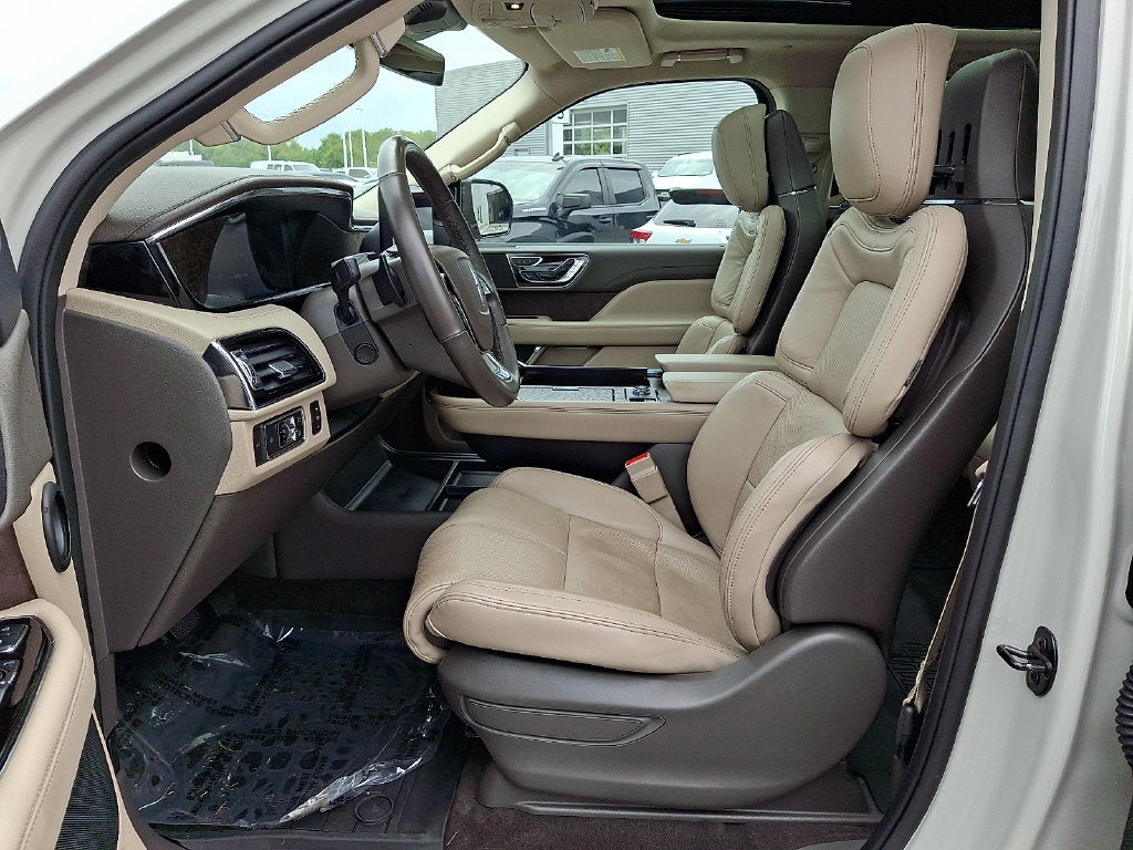 2022 Lincoln Navigator L Reserve