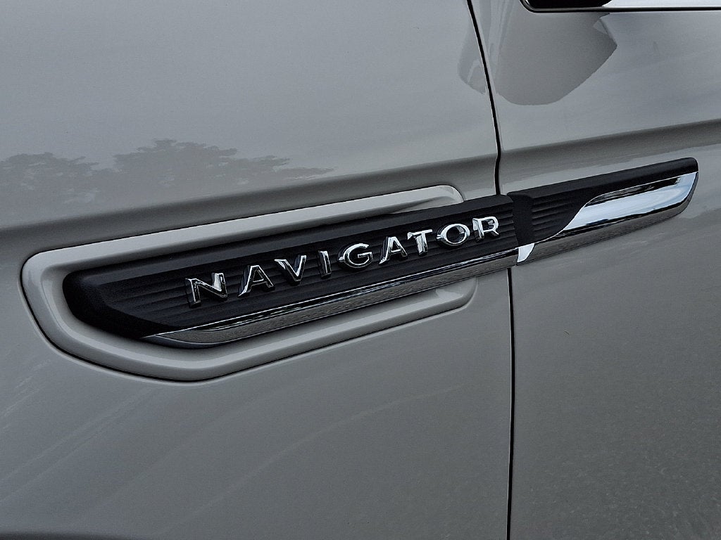 2022 Lincoln Navigator L Reserve