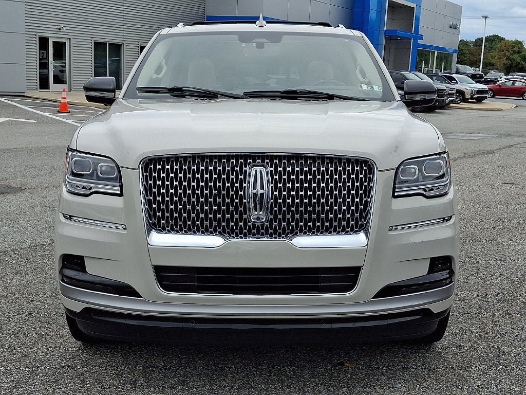 2022 Lincoln Navigator L Reserve