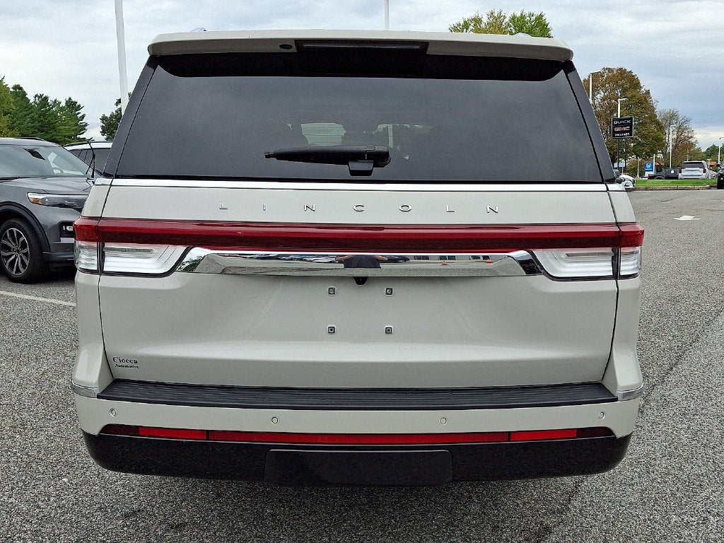 2022 Lincoln Navigator L Reserve