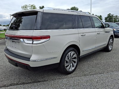 2022 Lincoln Navigator L Reserve