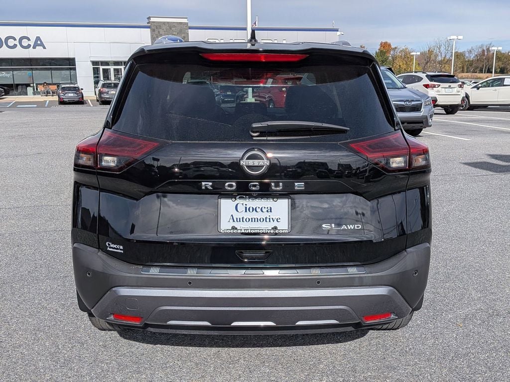 2023 Nissan Rogue SL