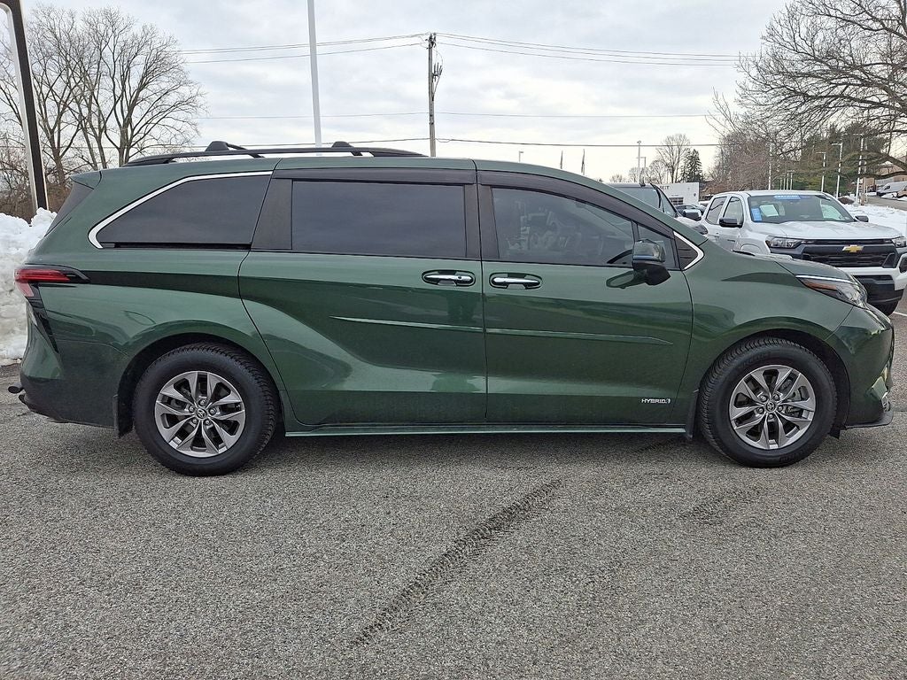 2021 Toyota Sienna XLE 7 Passenger